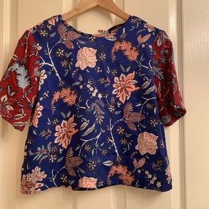 Pierre Cardin Paris Colorful unique floral top